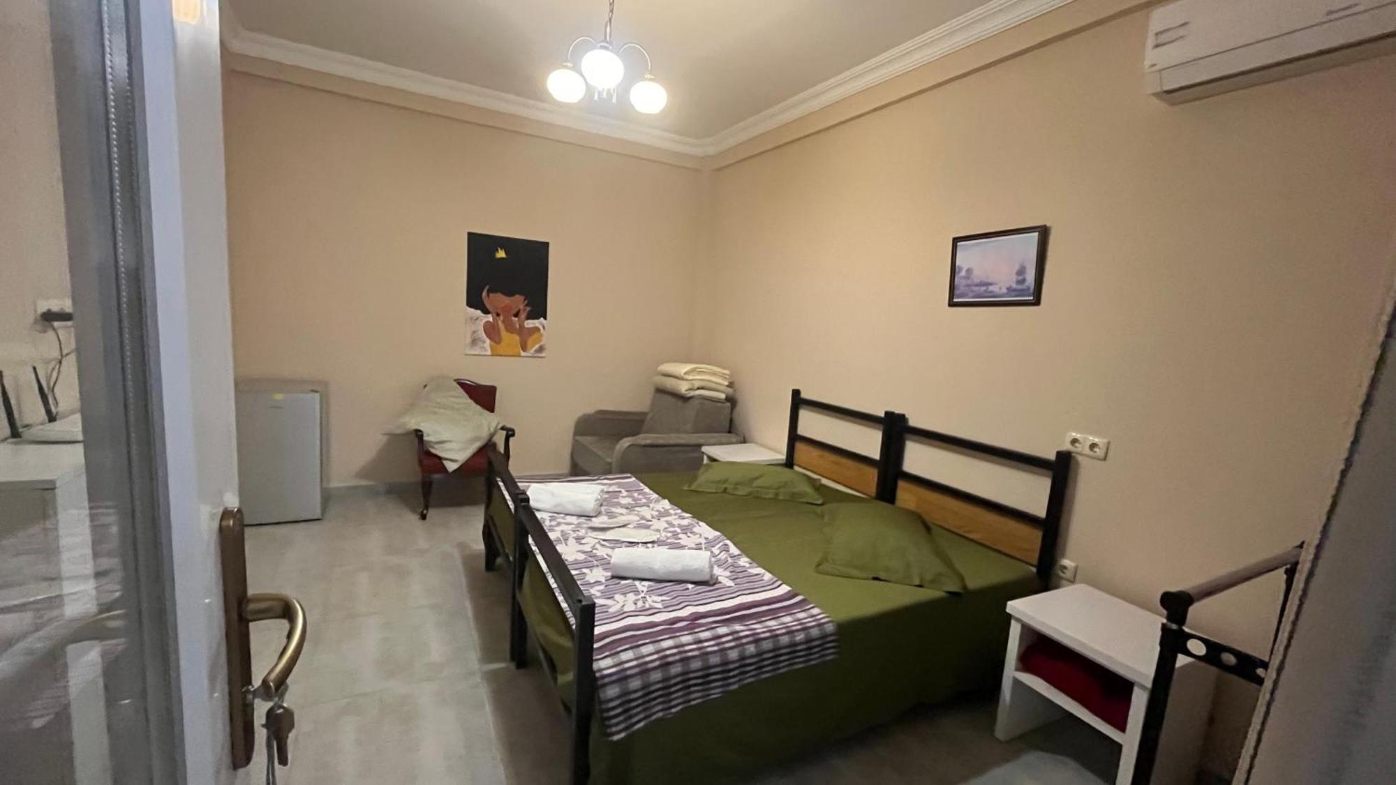 Guest House Kldiashvili Batumi Bagian luar foto