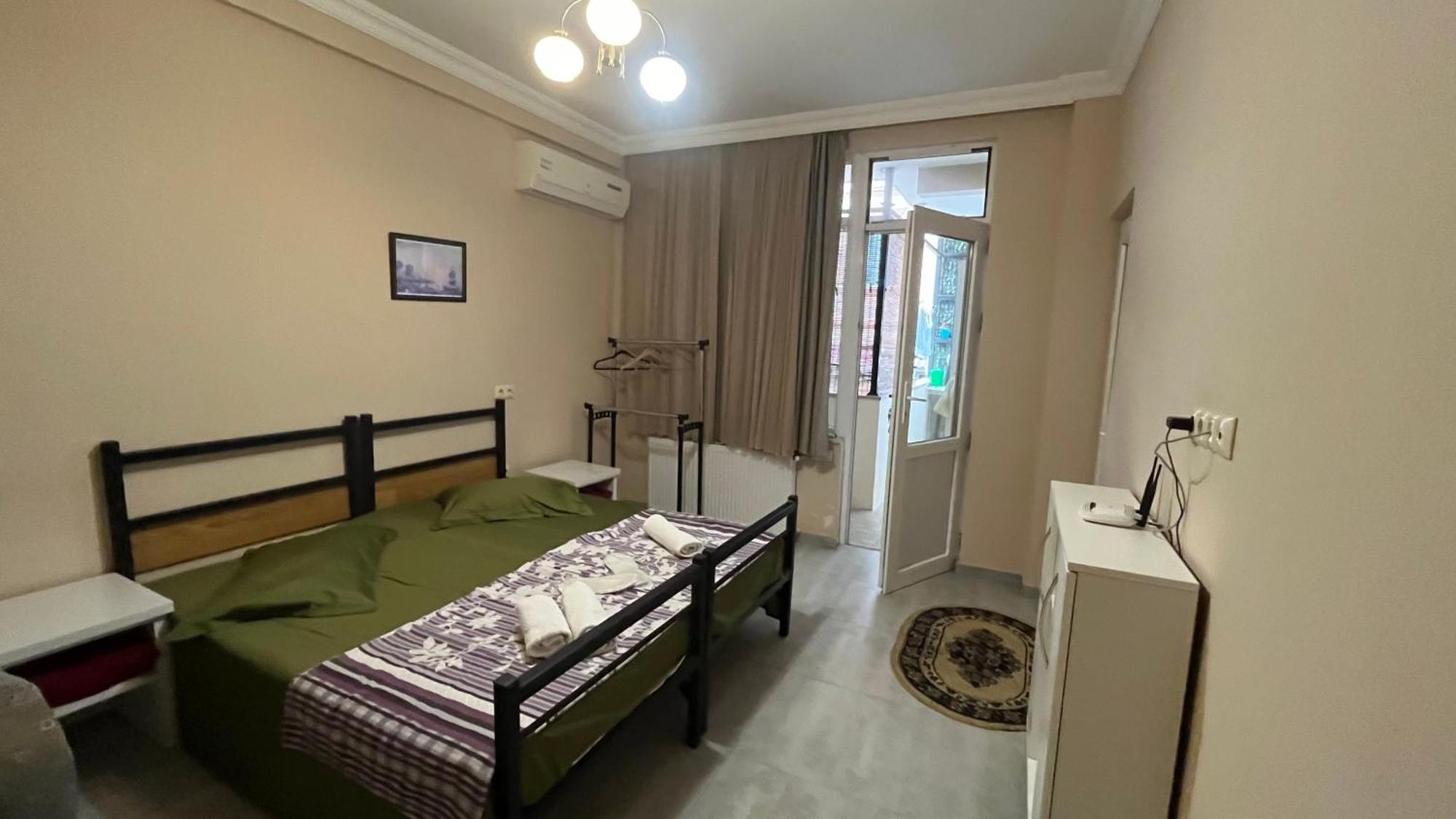 Guest House Kldiashvili Batumi Bagian luar foto