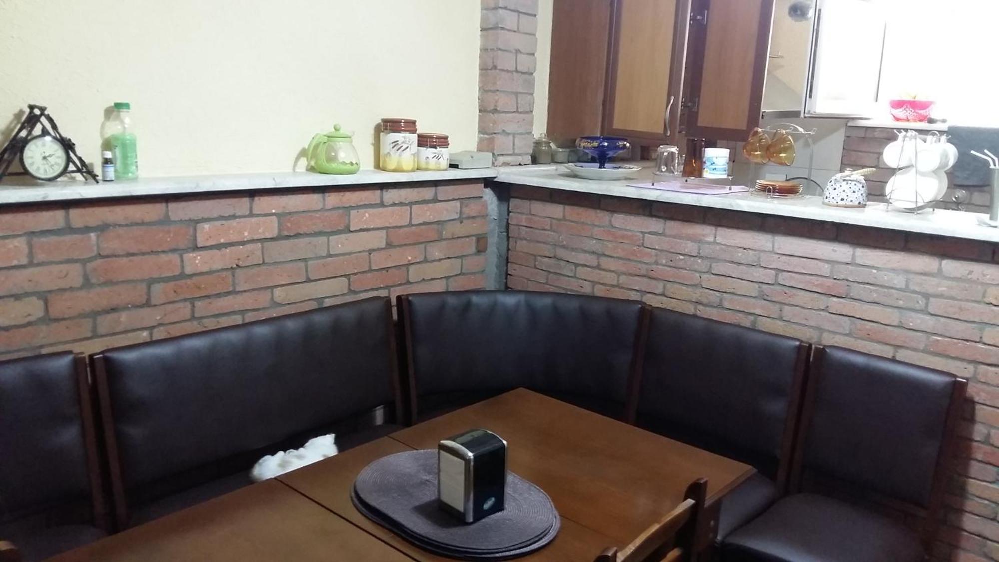 Guest House Kldiashvili Batumi Bagian luar foto