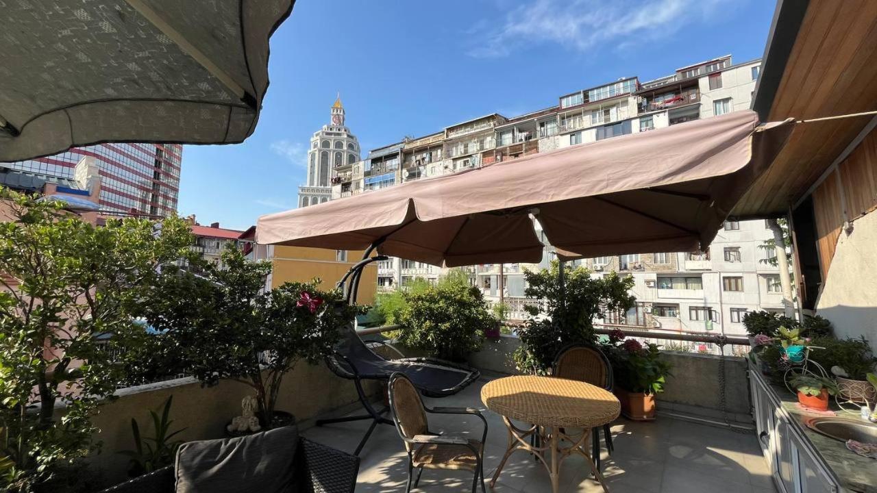 Guest House Kldiashvili Batumi Bagian luar foto