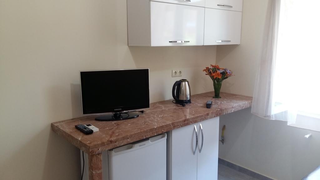 Guest House Kldiashvili Batumi Bagian luar foto