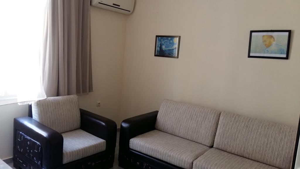 Guest House Kldiashvili Batumi Bagian luar foto