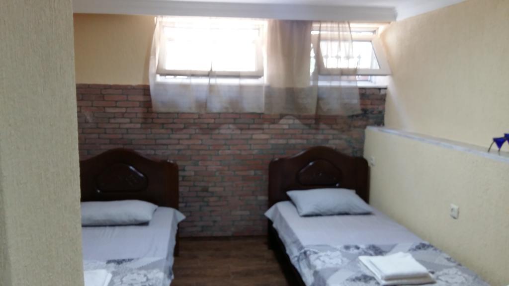 Guest House Kldiashvili Batumi Bagian luar foto