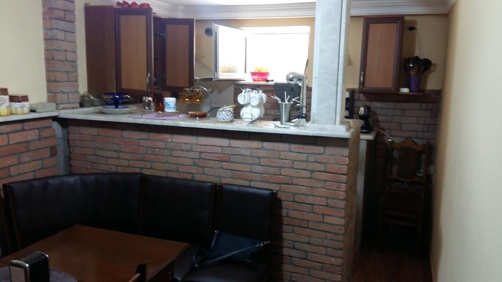 Guest House Kldiashvili Batumi Bagian luar foto